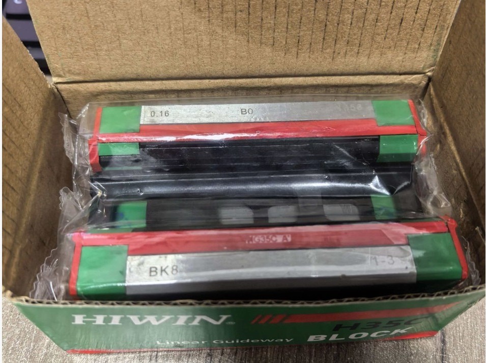 HIWIN HGH35CA 35mm square linear guide block for heavy‑load applications.