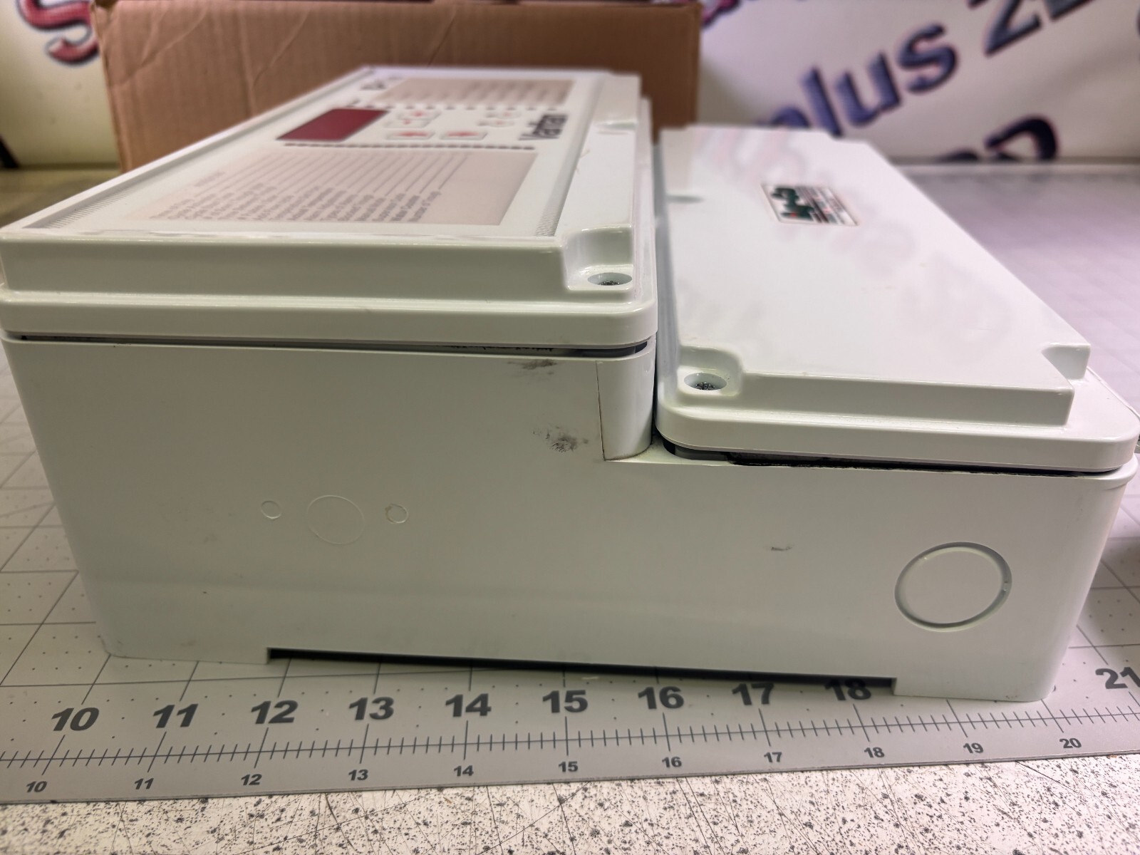 Varifan IC-410ND Intelligent Control, 4 Input/10 Output