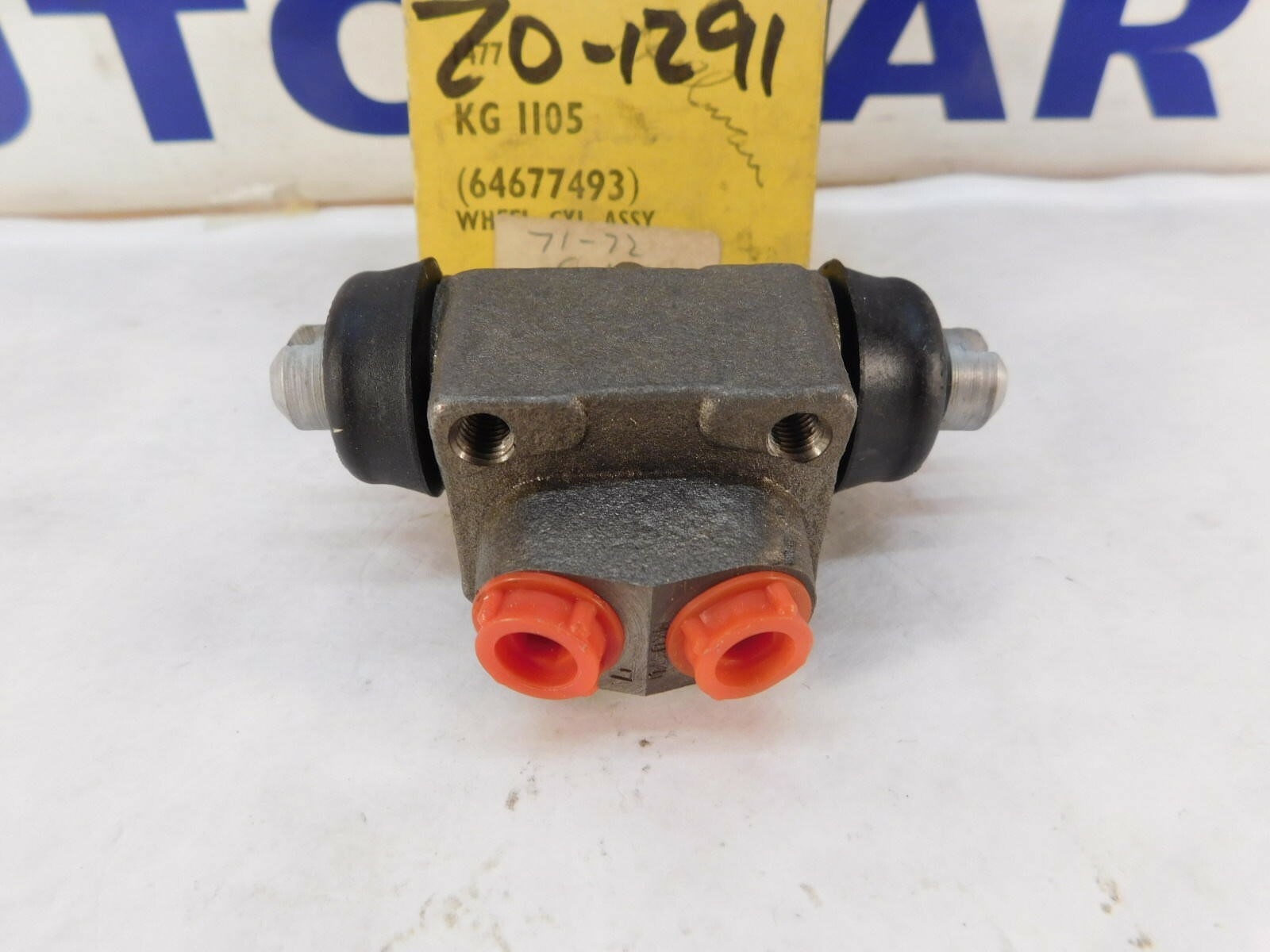 Plymouth Cricket & Hillman Avenger  Rear Brake Cylinder  GIRLING 645677493   NOS