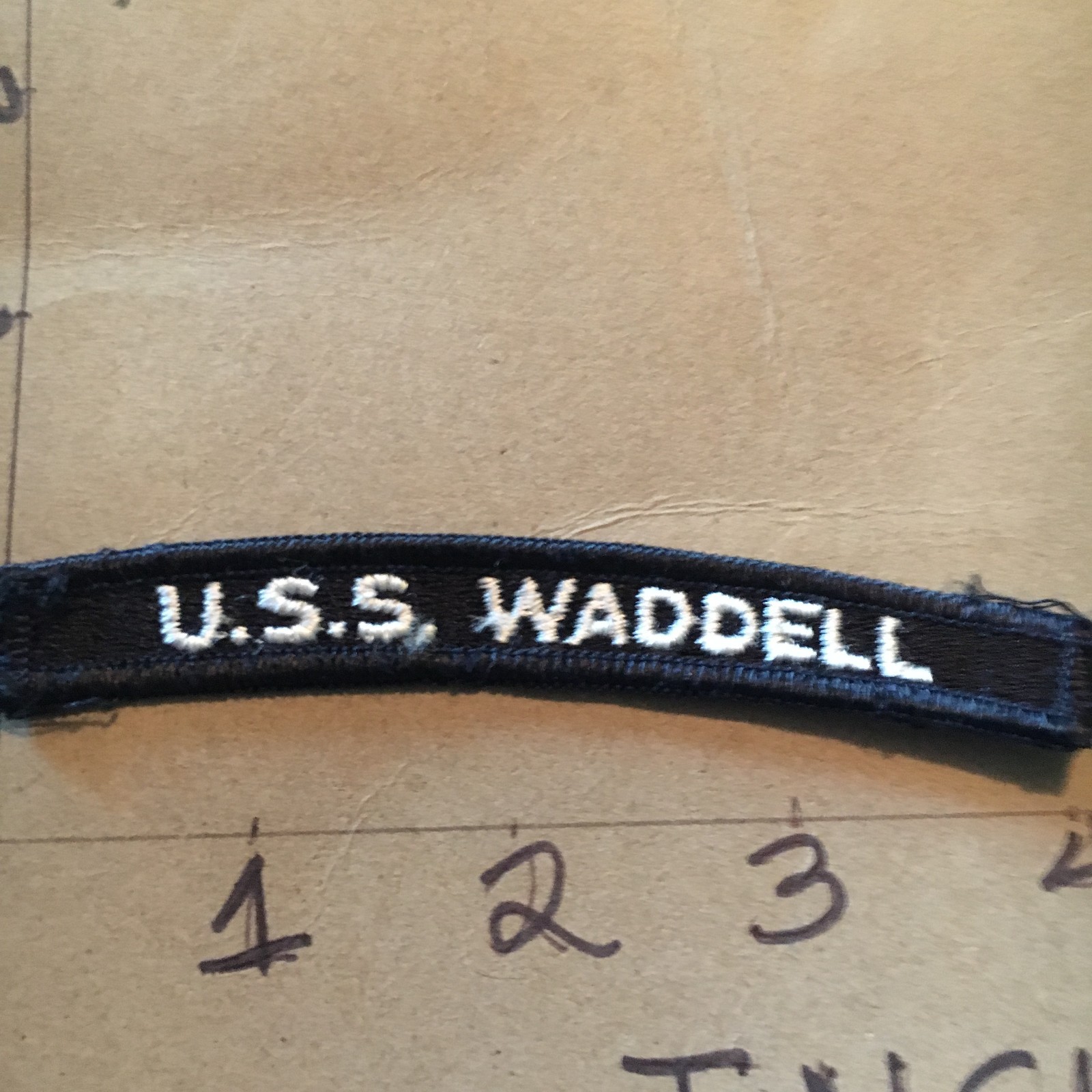 US NAVY SHOULDER STRIP TAB *** rocker *** Patch USS Waddell