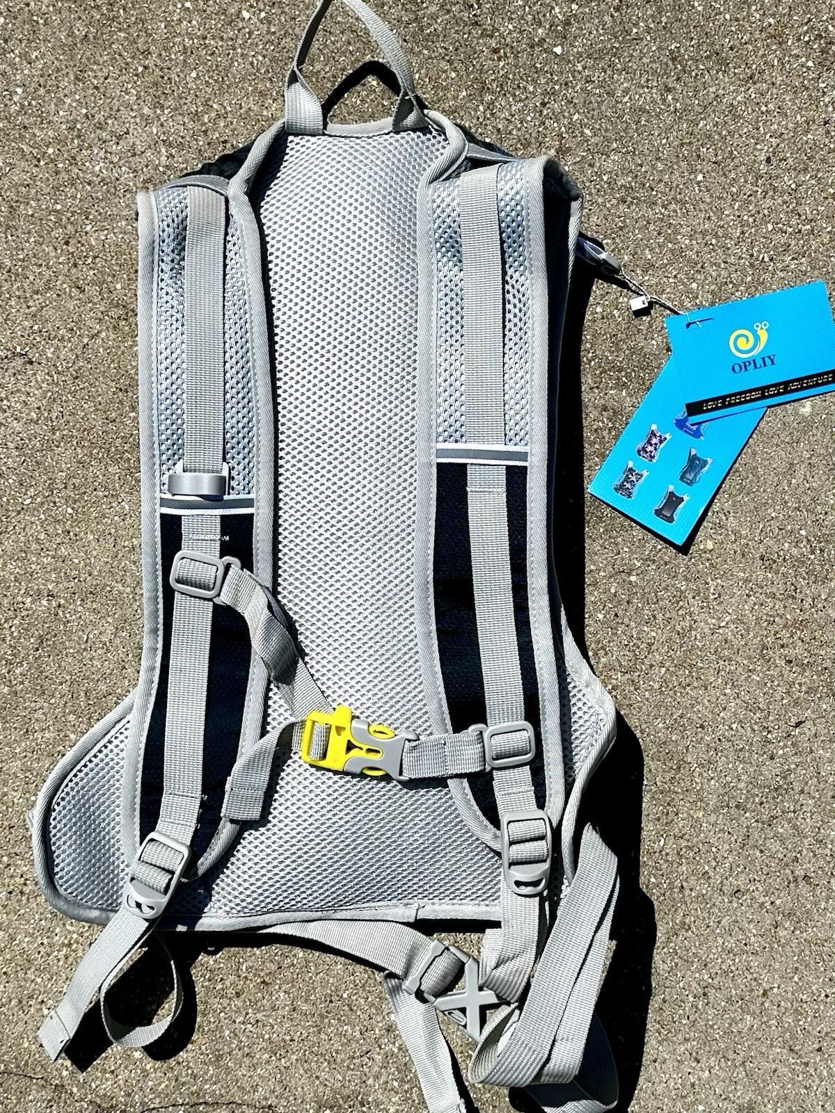 Opily Hydration Vest