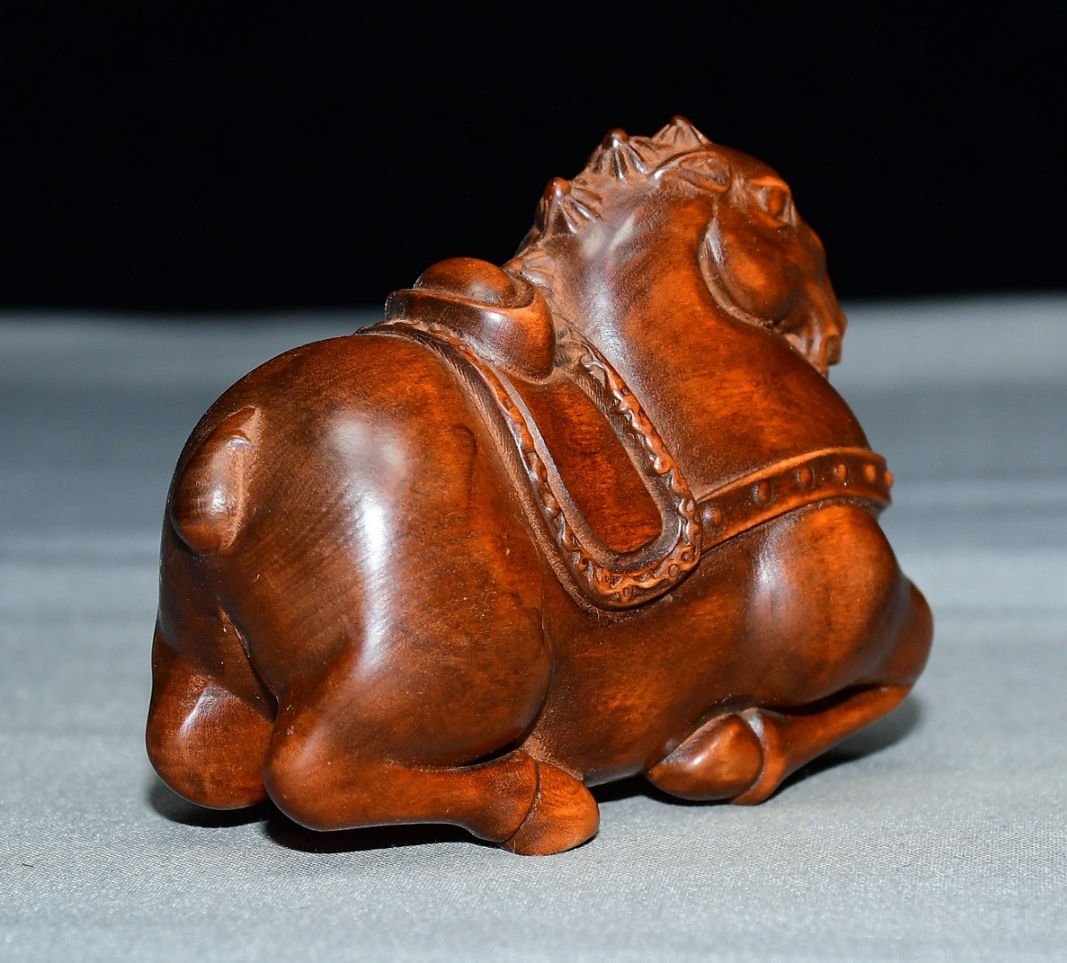 Exquisite Small Leaf Boxwood Tang Horse Ornament