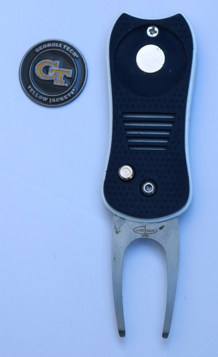 Georgia Tech Yellow Jackets Switchblade Divot Tool Pre Owned
