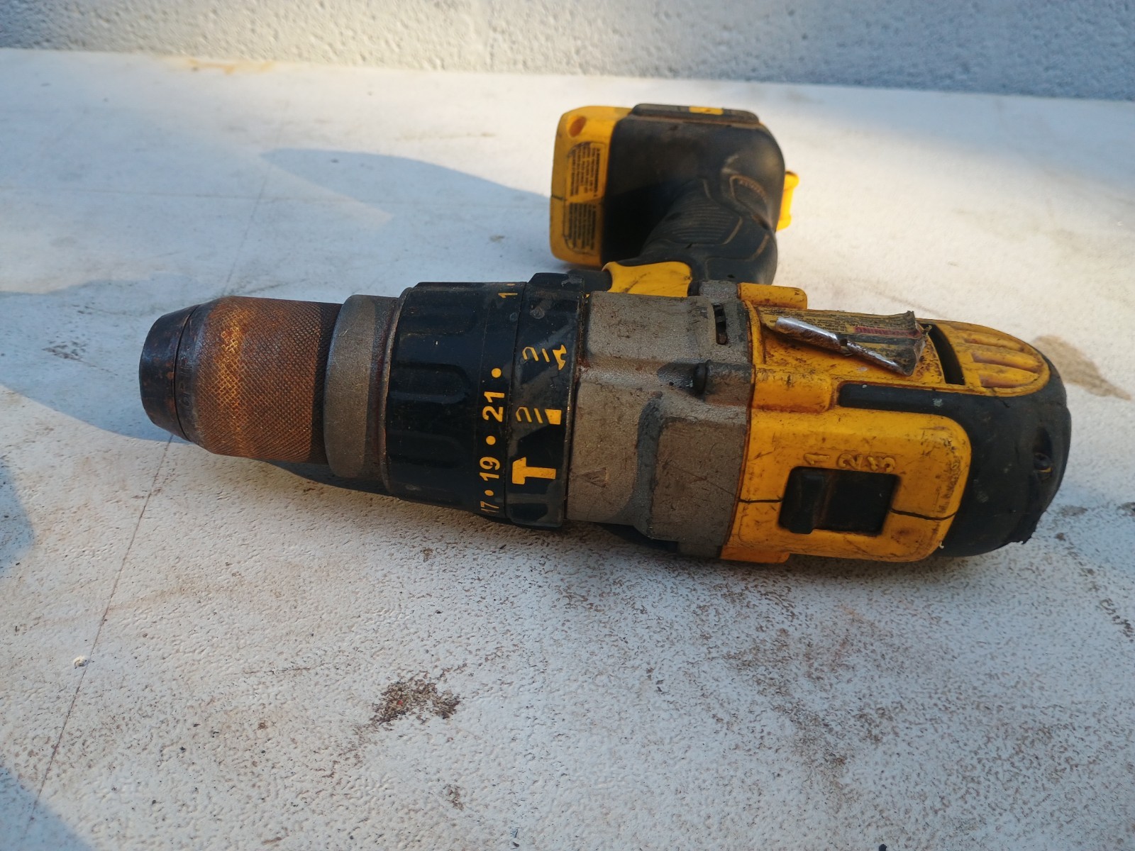 DeWalt DCD985 20V MAX 1/2" Hammerdrill / Driver Tool Only