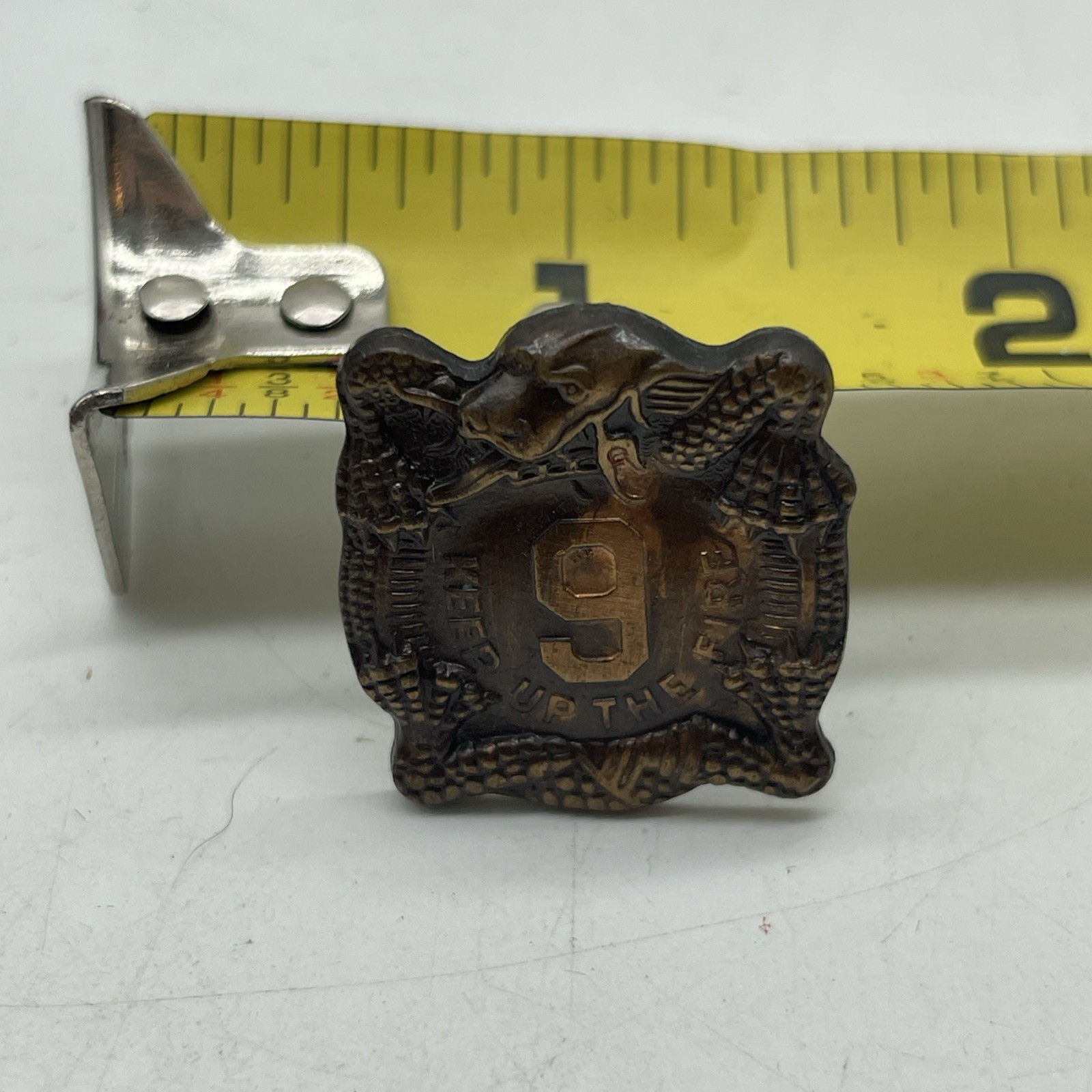 U.S. Military 9th Infantry Regiment DI DUI Insignia Crest G23 KEEP UP THE FIRE