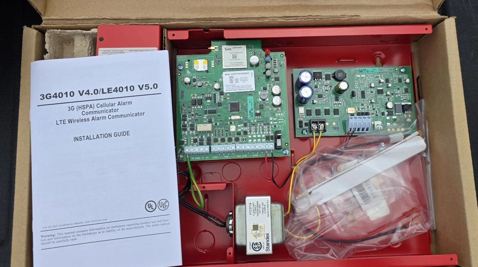 DSC LE4010CF-AT  Universal Wireless Commercial Fire Alarm Communicator with A