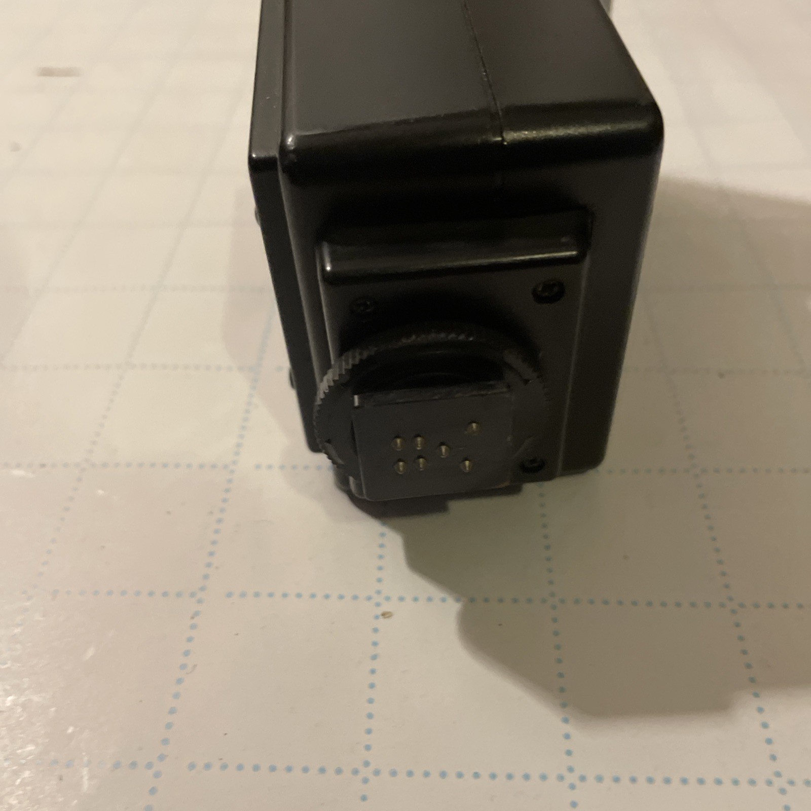 Vivitar Auto Thyristor 3900 Flash Handle Grip Vintage Camera Flash Untested