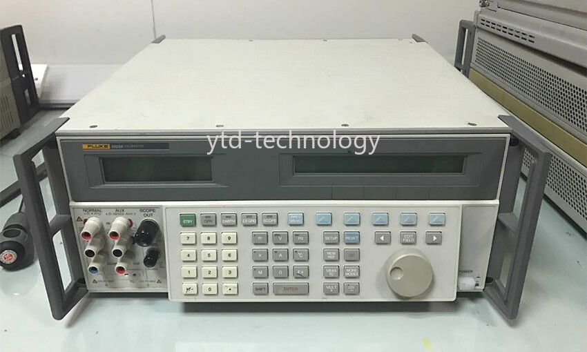 Fluke 5520A Multi-Function Calibrator/ytd