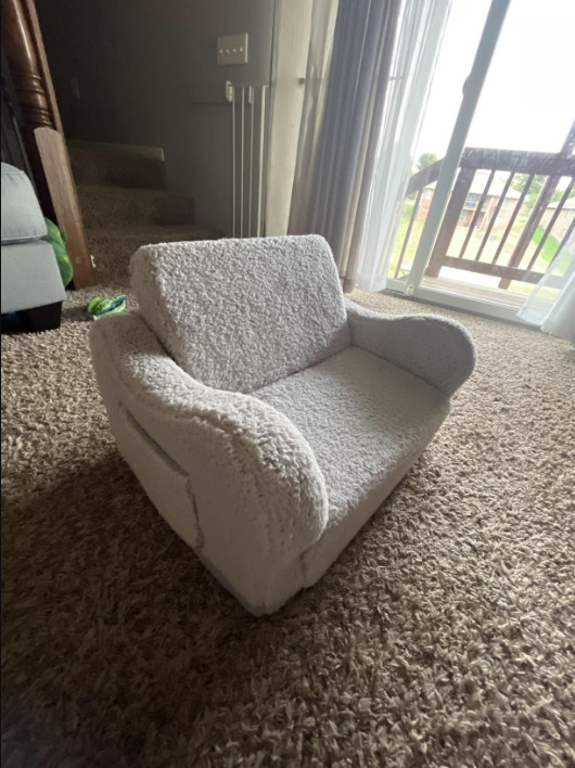 New Kids Extra Wide 2-in-1 Sherpa Chair – Soft Toddler Couch Fold-Out, Grey