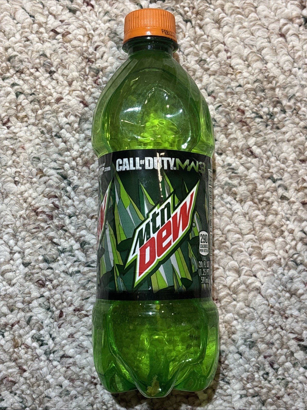 Mountain Mtn Dew - Call Of Duty MW3 - Full Unopened Bottle 2011