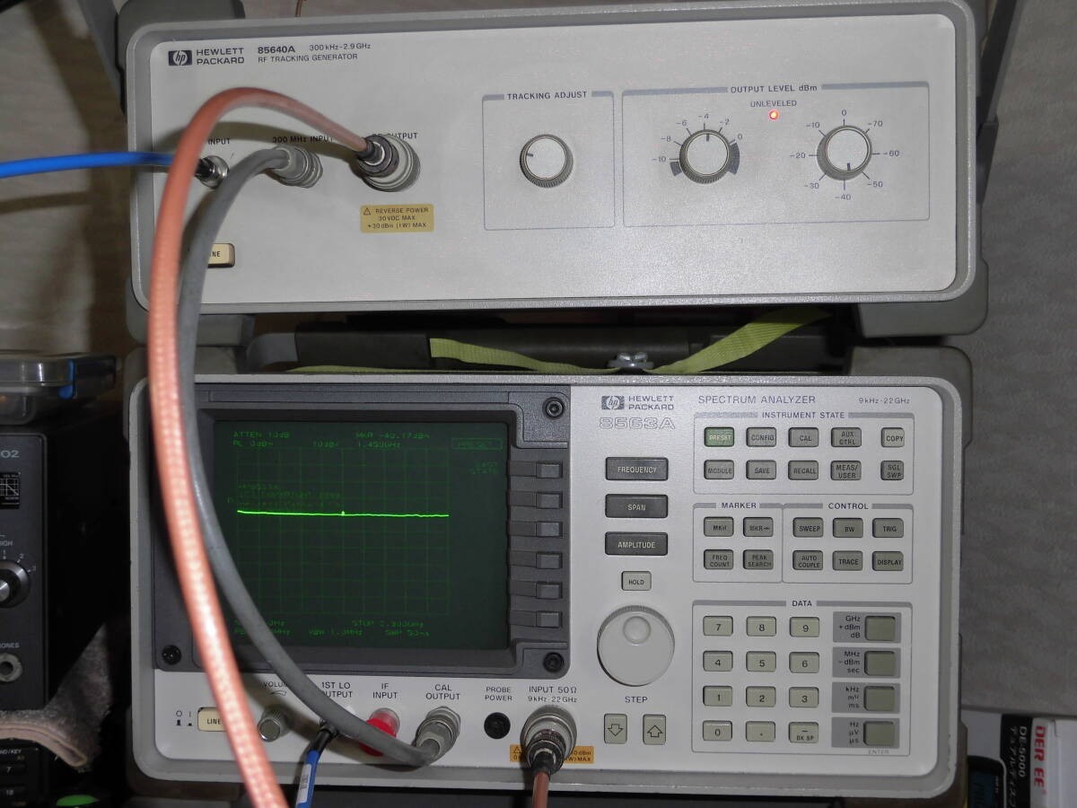 HP 85640A RF TRACKING GENERATOR 300KHz～2.9GHz