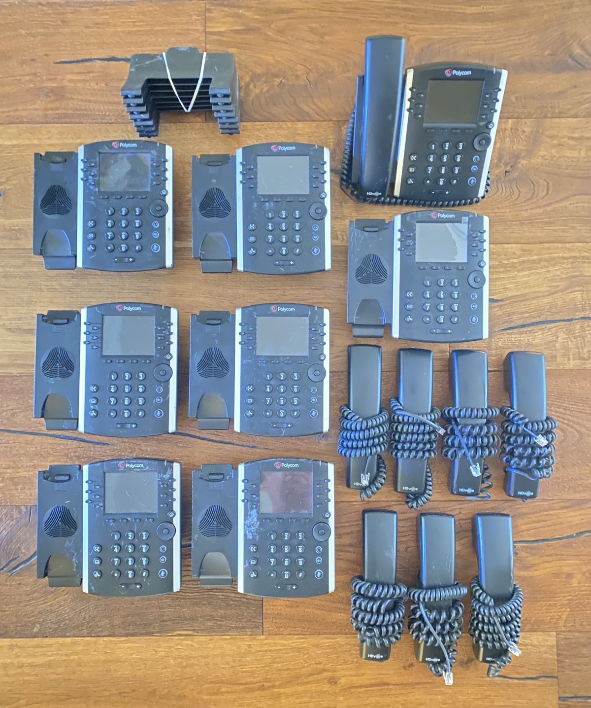 LOT OF 8 Polycom VVX 400 VoIP Phones w/ HD Handsets, Stands & RJ-9 Cords Tested