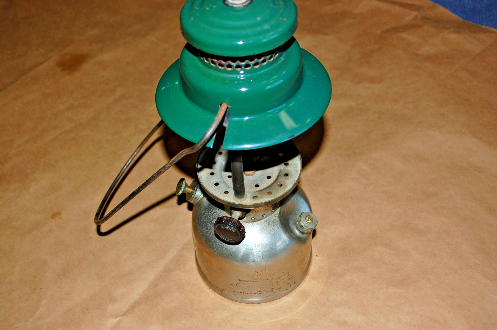 Coleman 242B Lantern Stamped 0-12 Single Mantle "Sunshine of the Night"