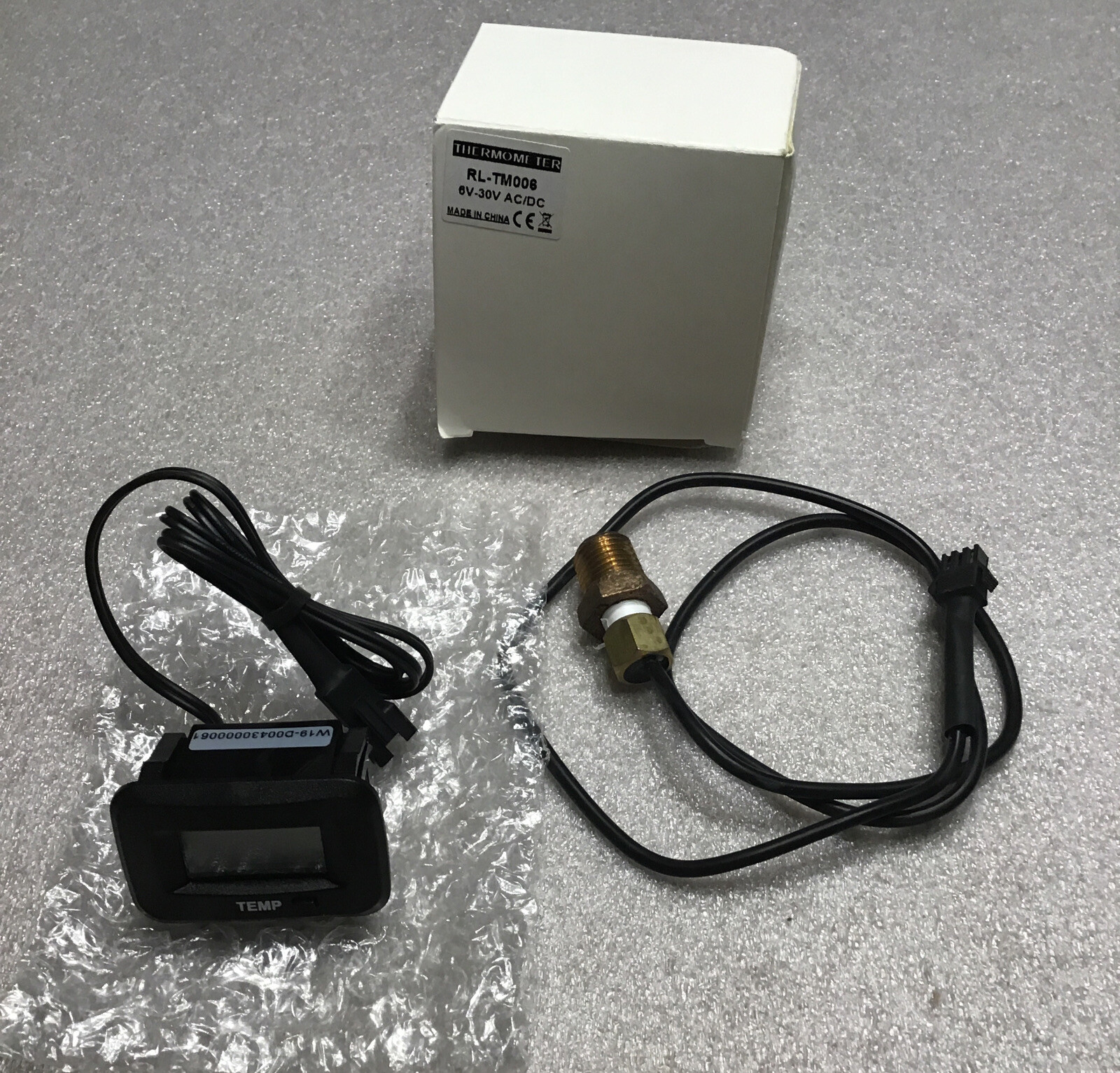 Thermometer RL-TM006 Celsius Temperature w/Temp Sensor Backlit Disp 6-30 ac/dc