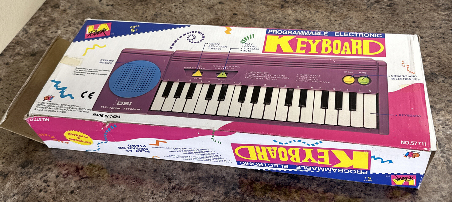 VINTAGE 1993 LA ROCK ELECTRONIC KEYBOARD NO. 57711 Plastic Euc
