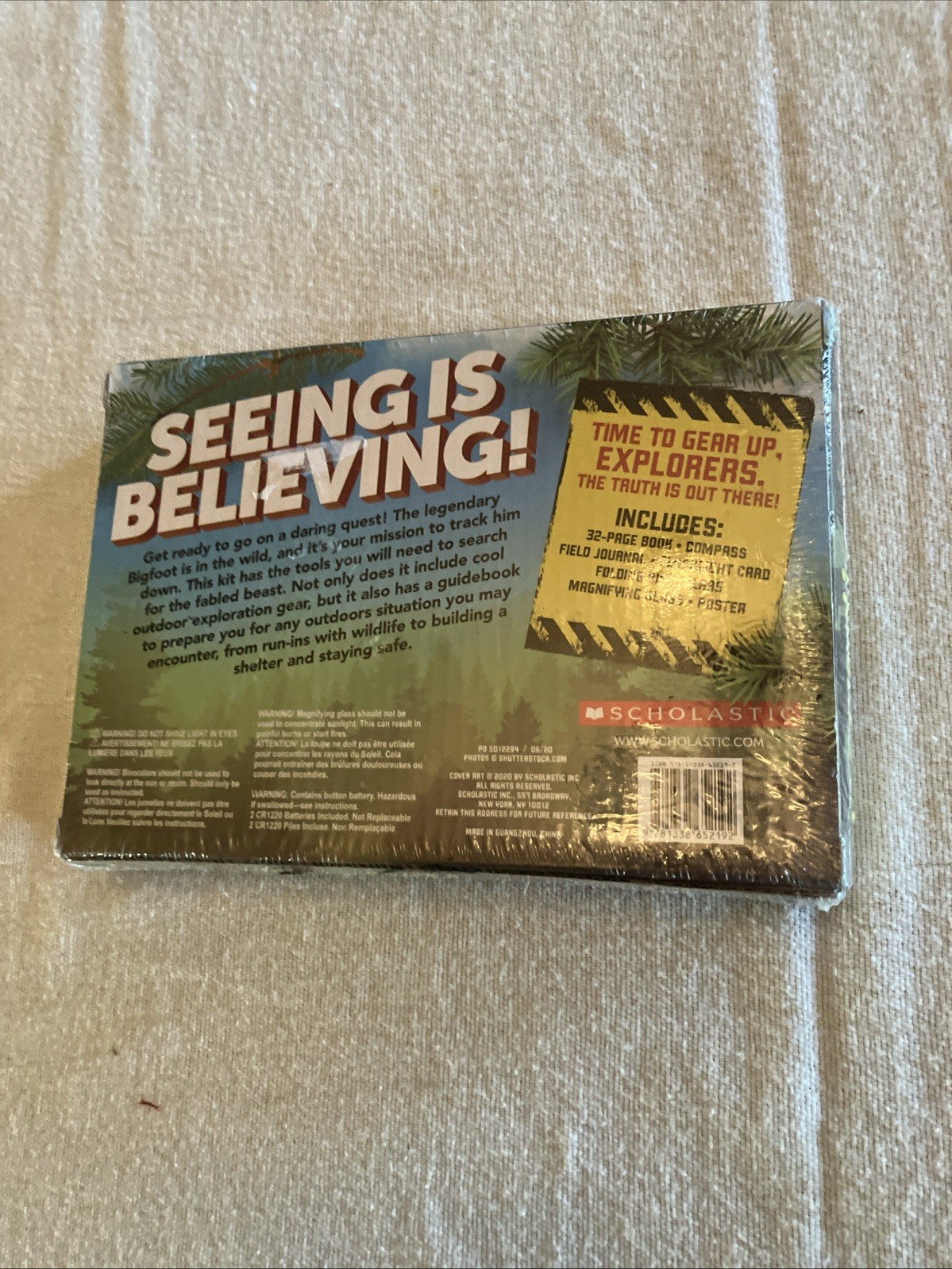 Scholastic Bigfoot Tracker Kit For Explorers 7+