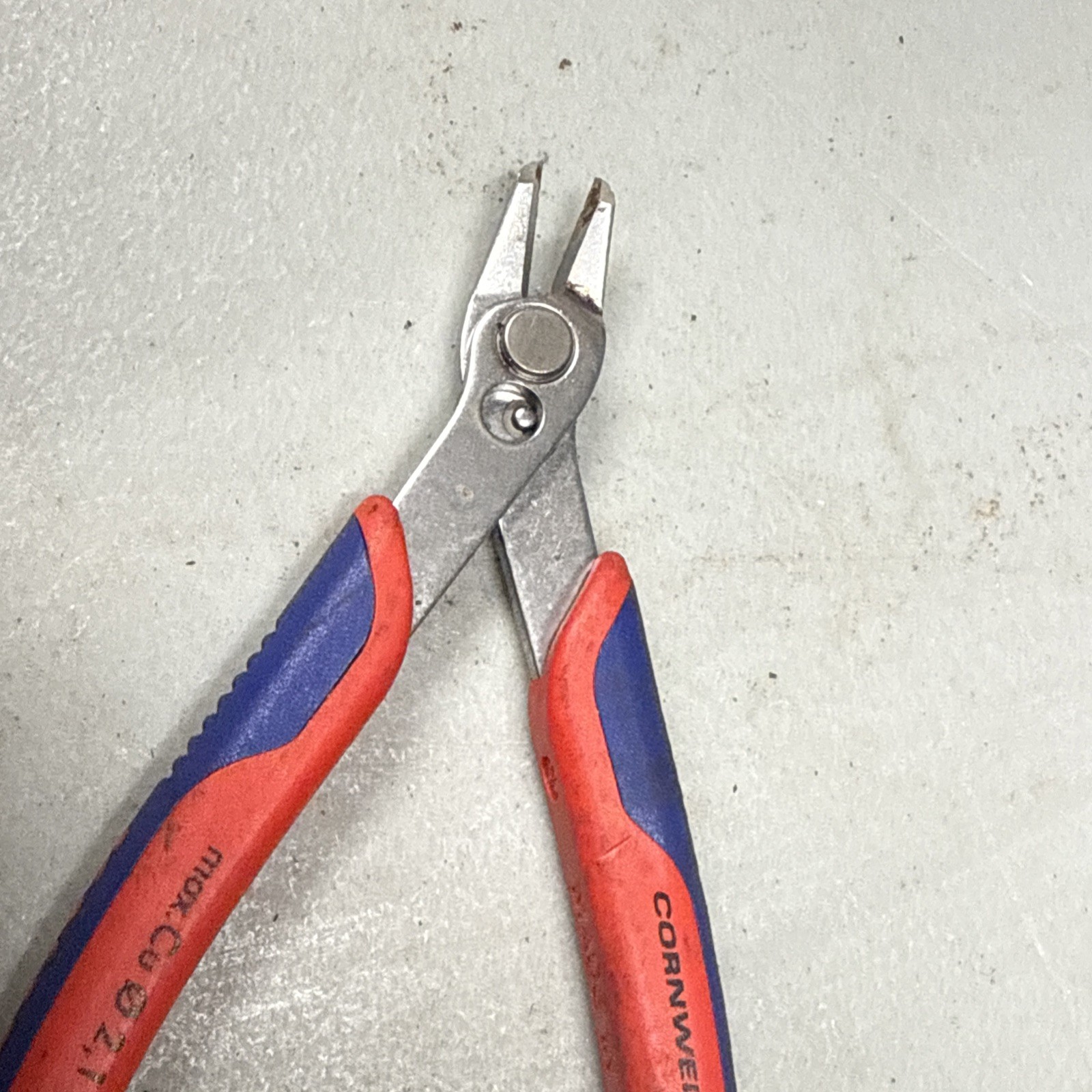 Cornwell Tools Knipex Kxc7803140 Cutters Red/ Blue