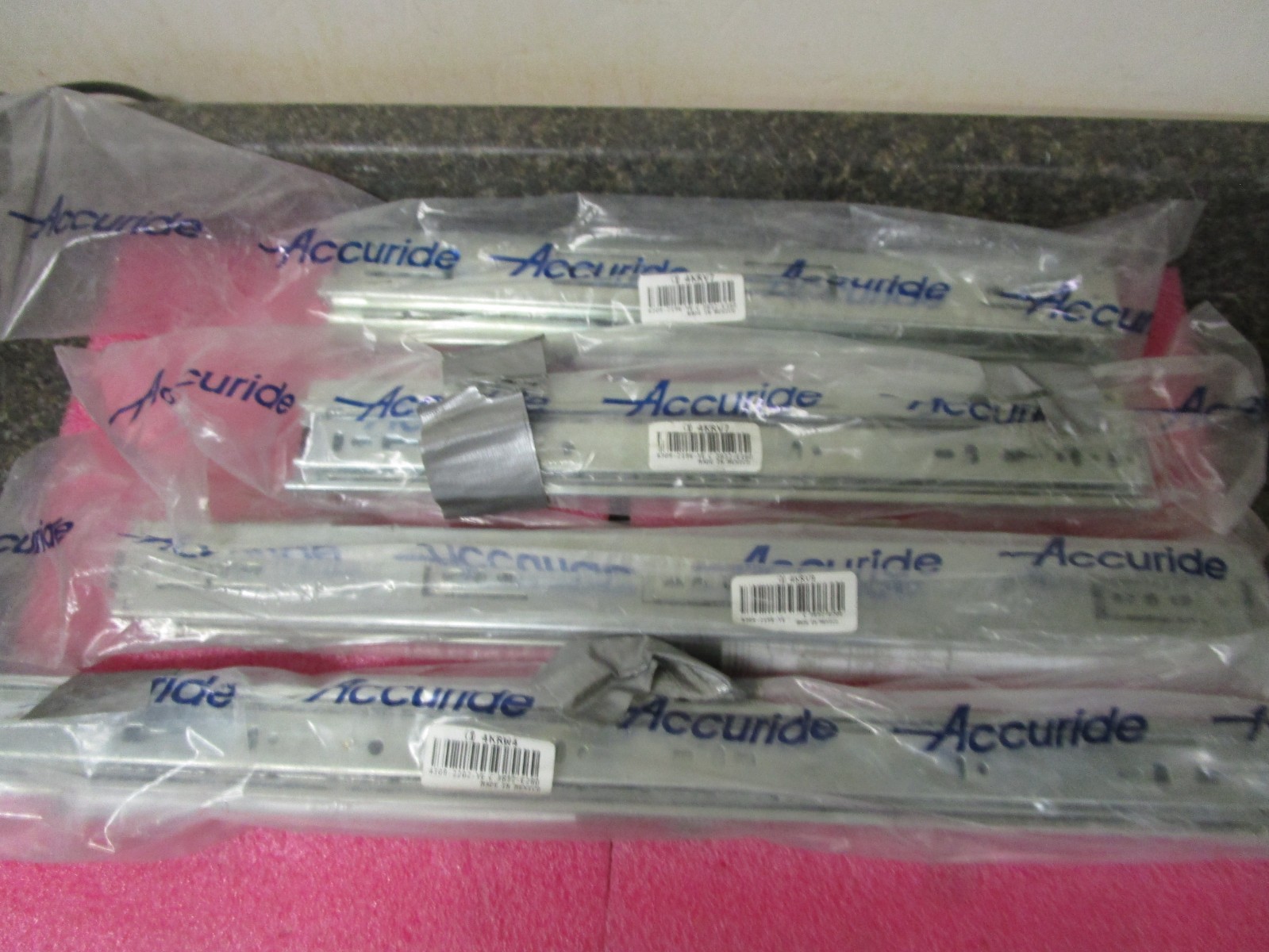 Accuride Lot 4 Pairs of  Drawer Slide 2 4KRV7, 1 4KRV9, 1 4KRW4
