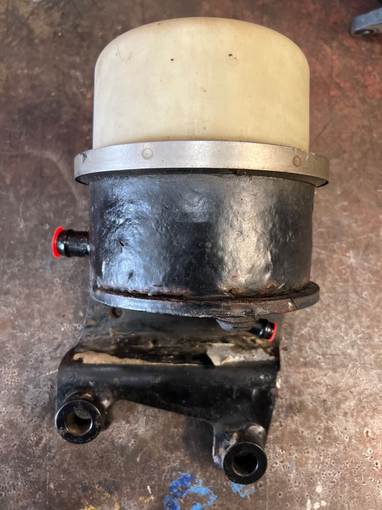 2015 Kenworth T880 Power Steering Reservoir J861045007 (631-10250)