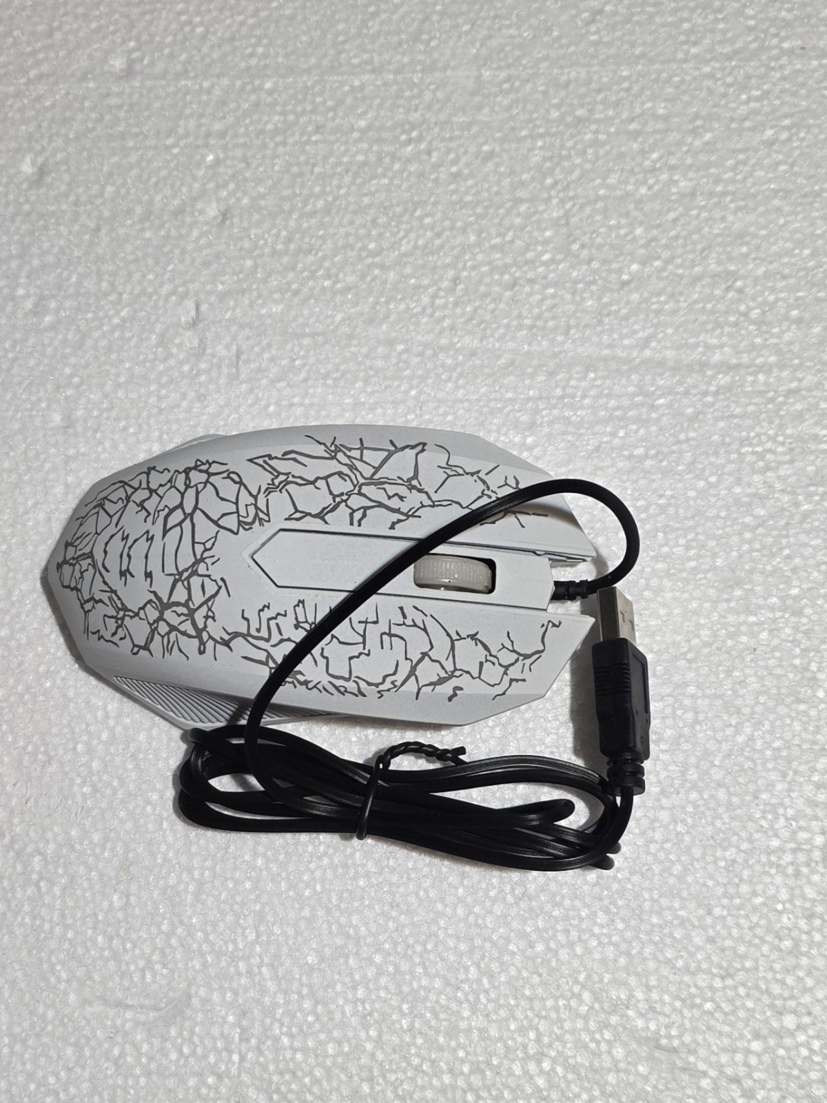 Gaming 3D Optical Mousse Rating:5V  100mA Tested To Comply With FCC Standards HO