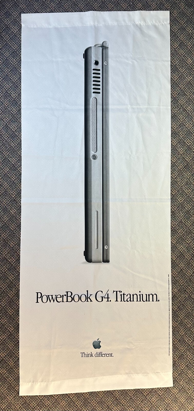 VERY RARE _ PowerBook G4 _ FABRIC BANNER _ APPLE COMPUTER Think different 2001