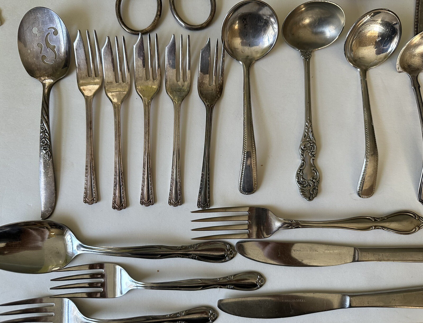 59 pc LOT ASSORTED SILVERPLATE SERVING FLATWARE 1940'S-1980'S STAINLESS