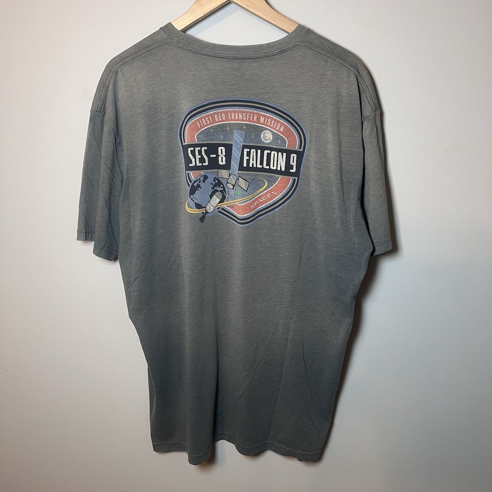SpaceX SES-8 Falcon 9 First Geo Transfer Mission T-Shirt Men’s XL Gray S/S Tee
