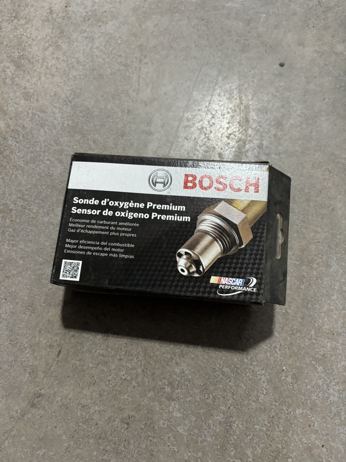 Oxygen Sensor-Actual OE Bosch 13725 fits 96-97 Nissan Pickup 2.4L-L4