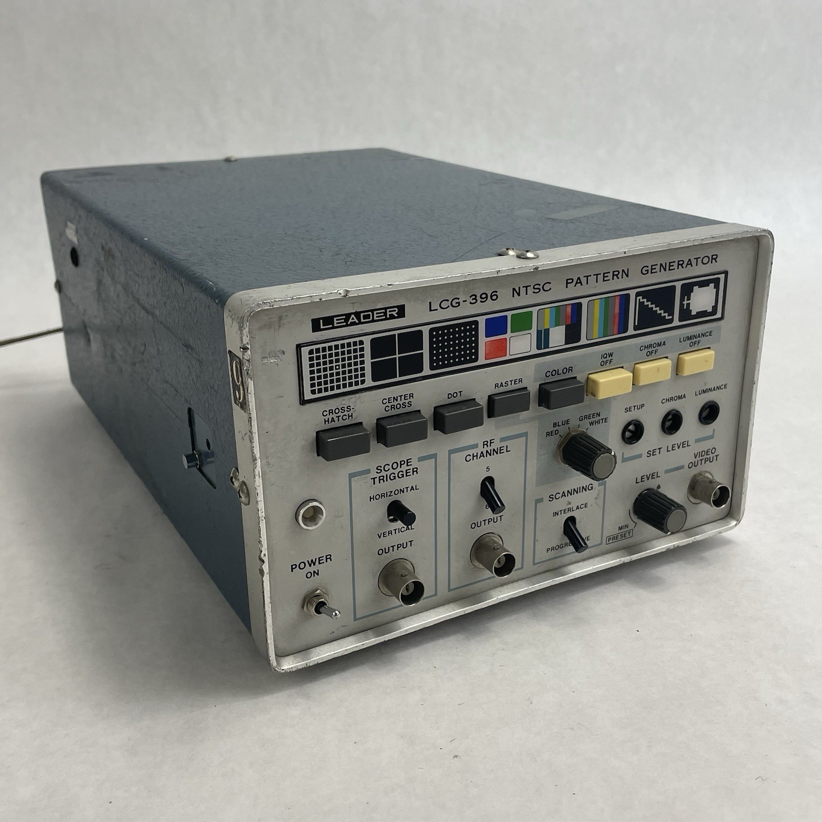 Leader LCG-396 NTSC Pattern Generator