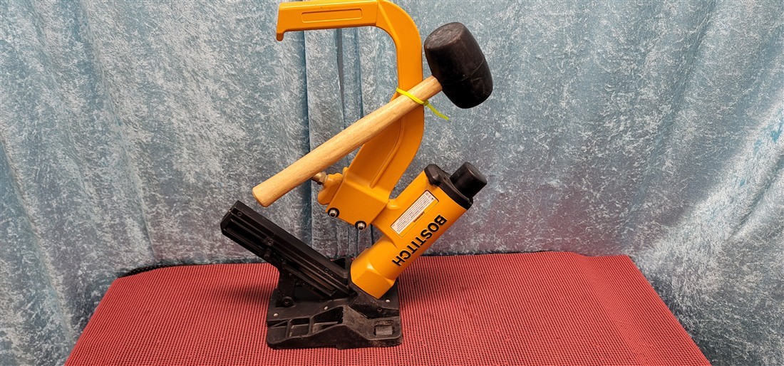BOSTITCH M III FLOORING FLOOR STAPLER W MALLET M III FN TESTED PNEUMATIC TOOL