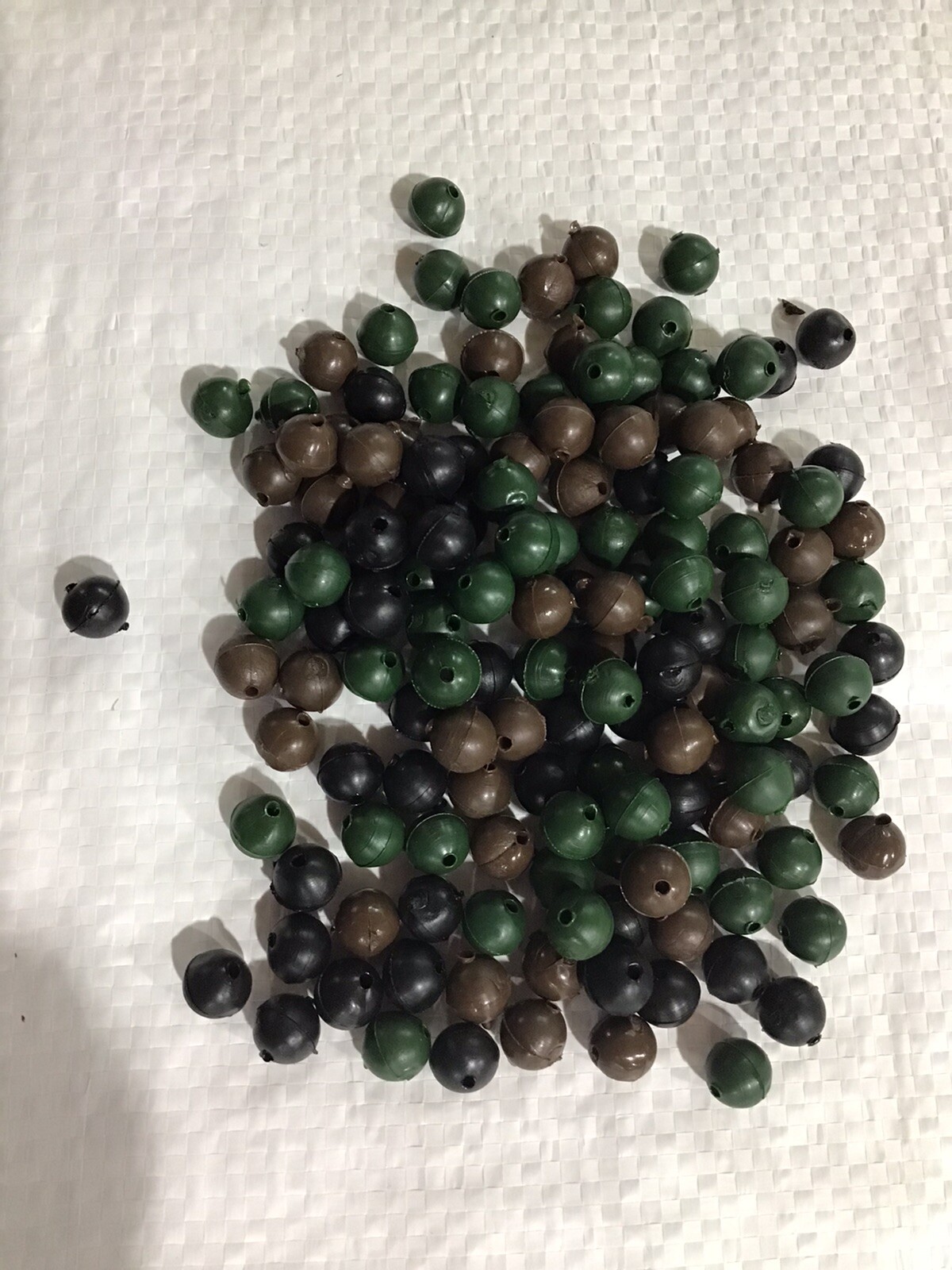 600  8mm Soft Rubber Fishing Beads Black Green Brown Carp Pike Rigs Shock Stops
