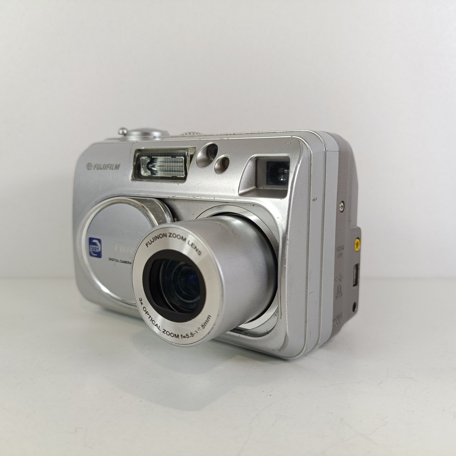 Fujifilm FinePix A405 2.0MP Digital Camera Silver Tested