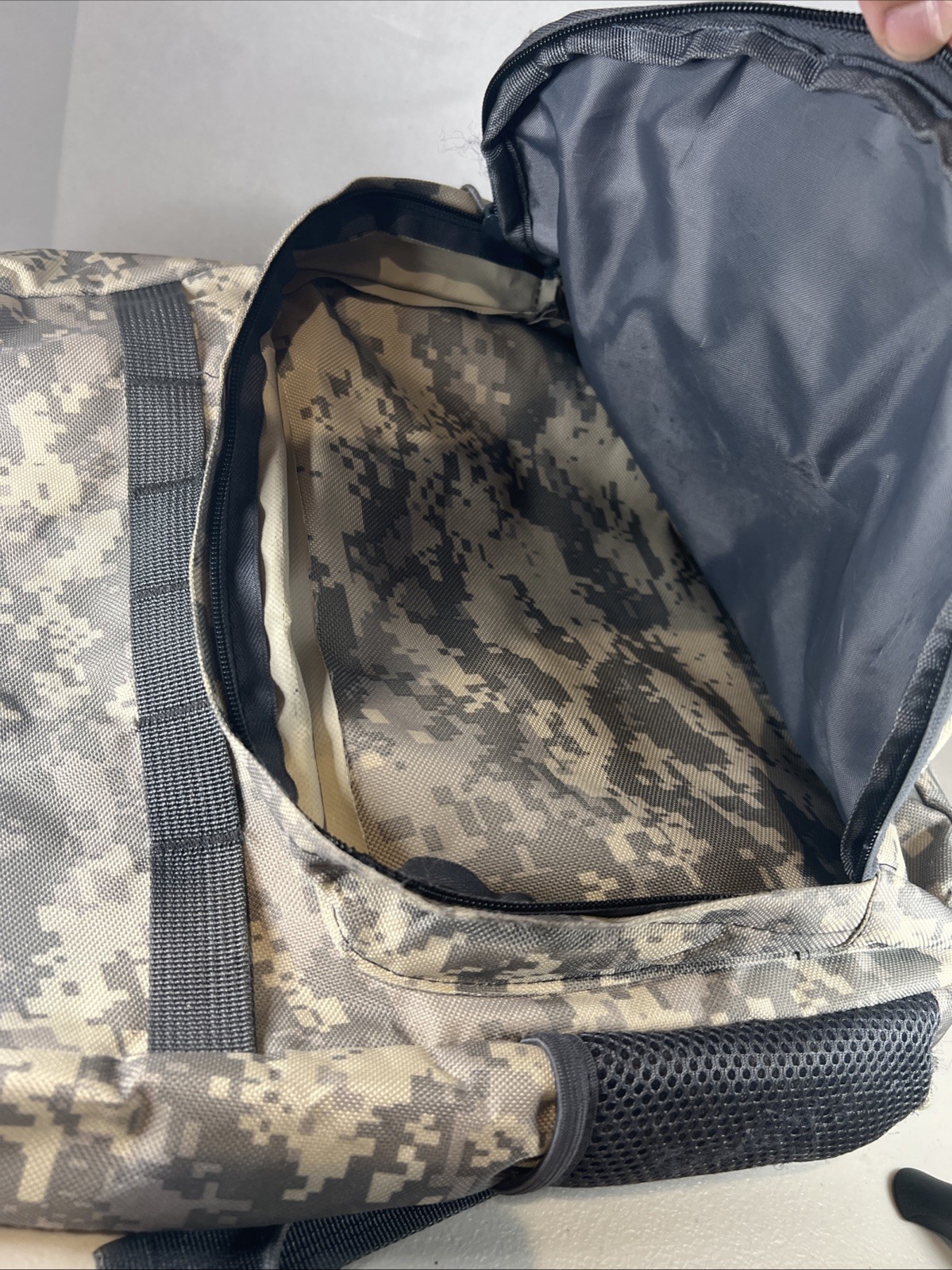 U.S. Army Light Weight Nylon Digital Como Back Pack