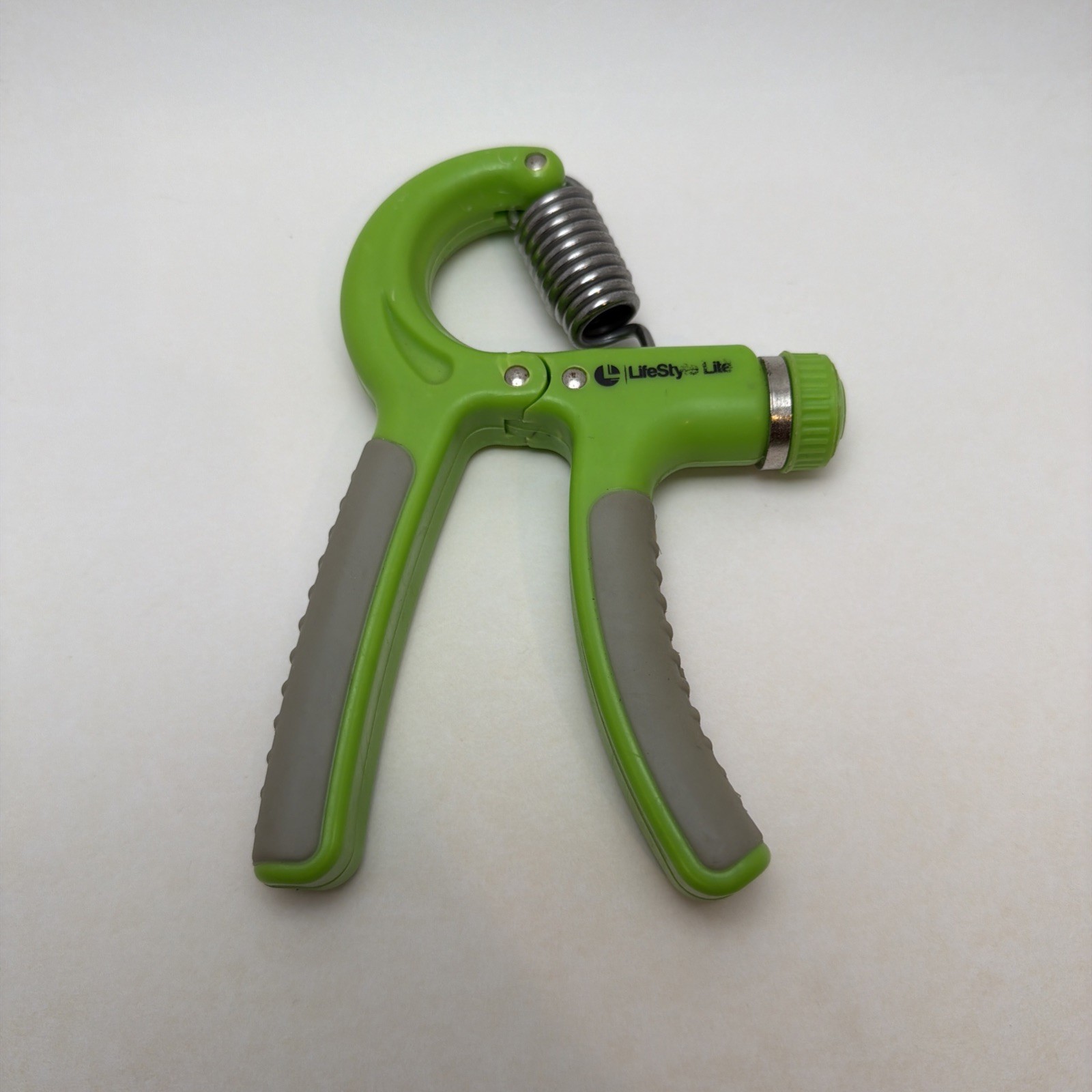 Lifestyle Lite Hand Grip Strengthener Smooth Adjustable Resistance 22-88lbs