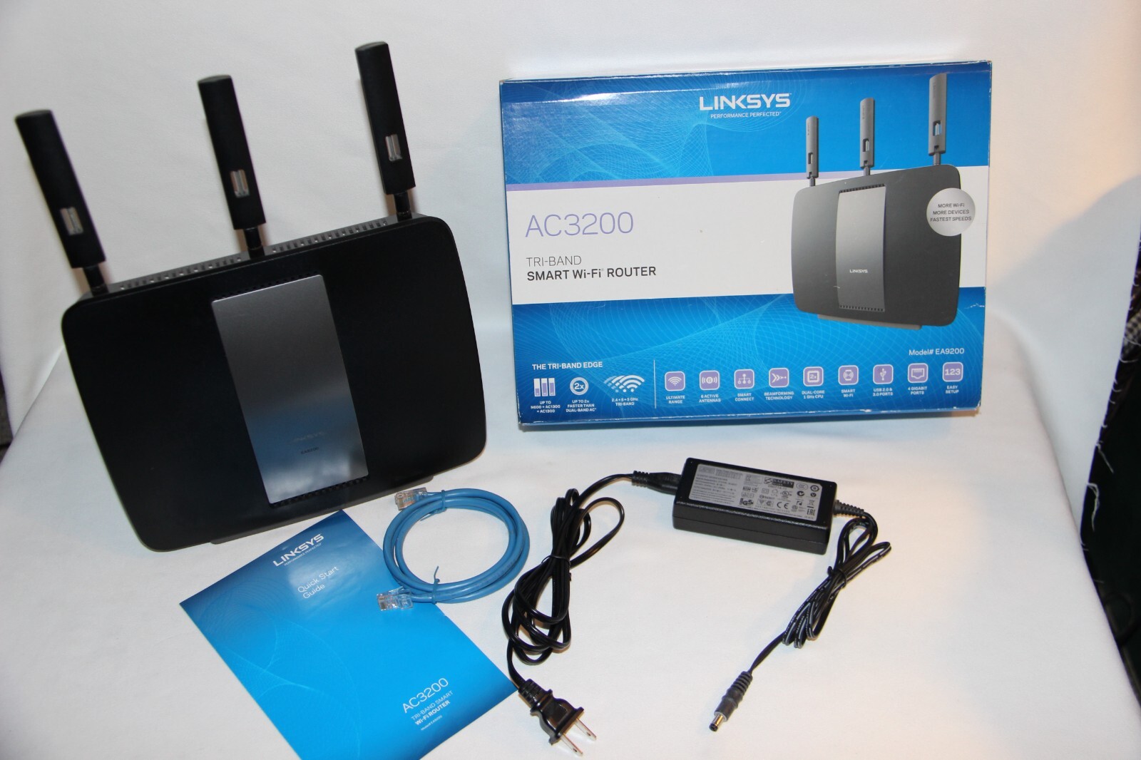 Linksys AC3200 EA9200 Tri-Band Smart Wi-Fi Wireless Router Gigabit - Excellent