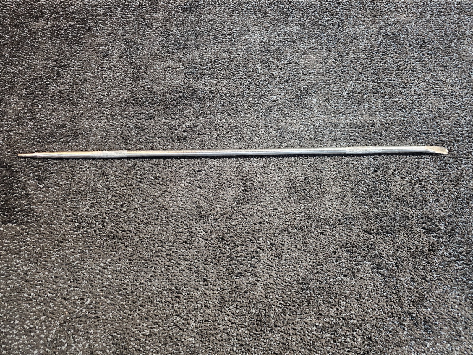 38 Inch Aligning Pry Bar Round Crowbar for Prying and Aligning Non-slip Handle