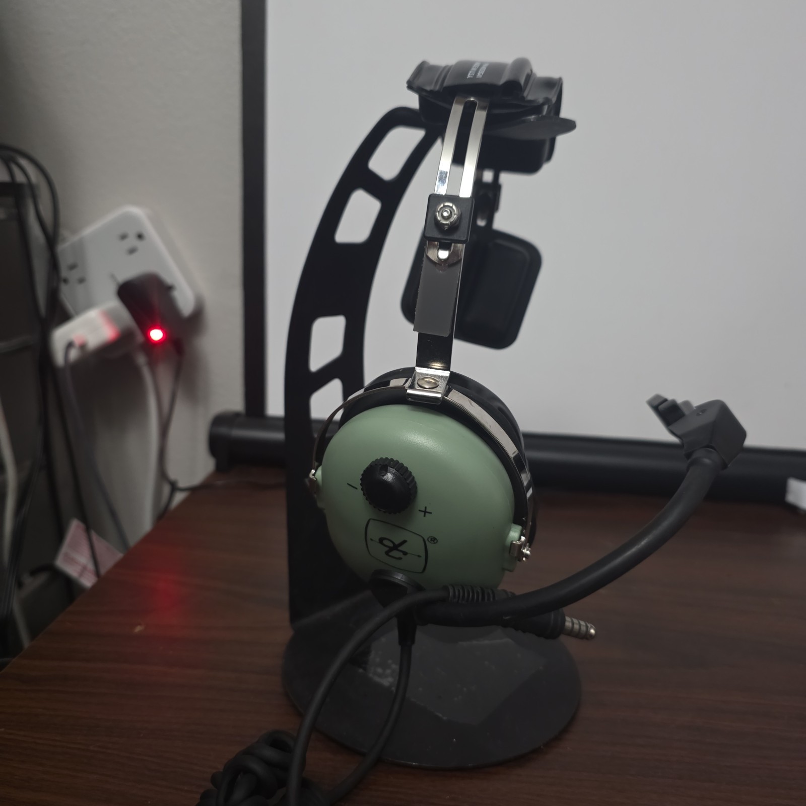 David Clark 40523G-01 Headset w/ M-87aic Mic Single Ear Single Plug aviation J