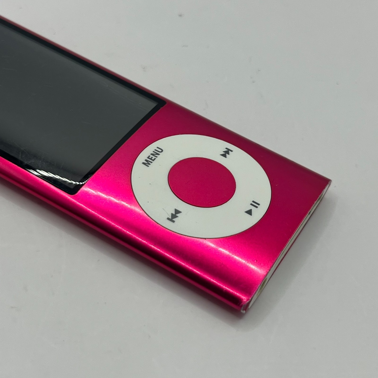 Apple iPod Nano 4th Generation Pink *Needs Battery*