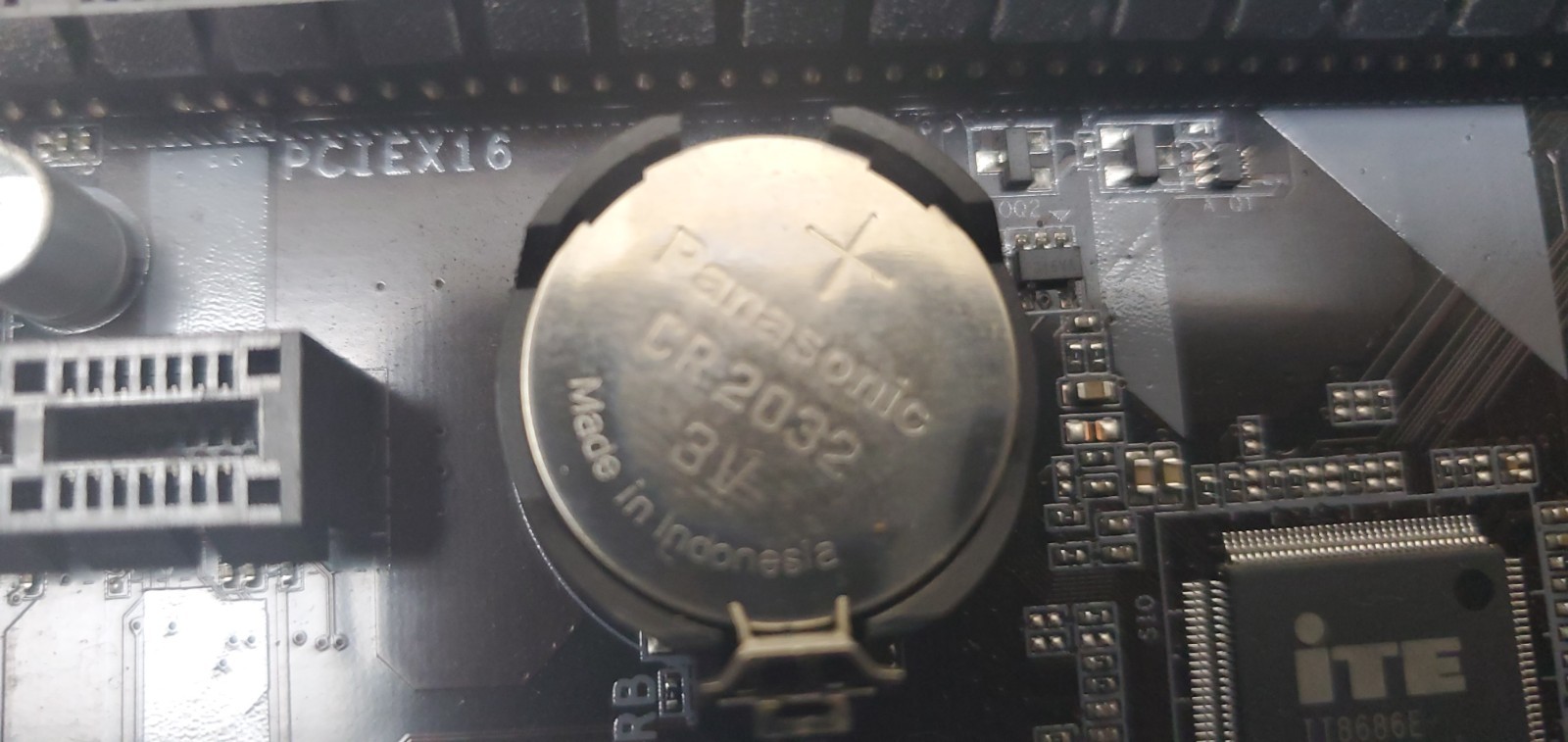 Gigabyte B450M DS3H w/AMD Ryzen 3 1200 CPU & Vapor-X Radeon HD 5770 1GB DDR5 GPU