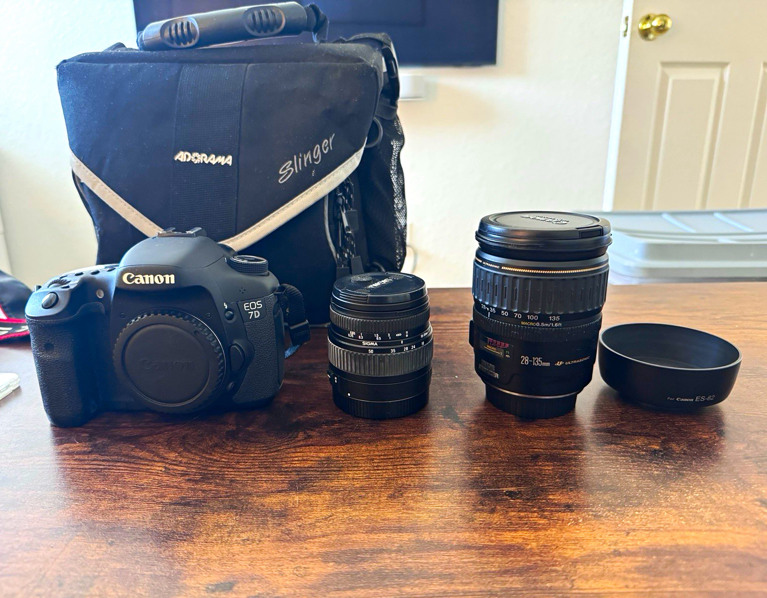 Canon EOS 7D DSLR Bundle w/ Sigma Lens, YN467 TTL Hot Shoe Flash, Bag, CF