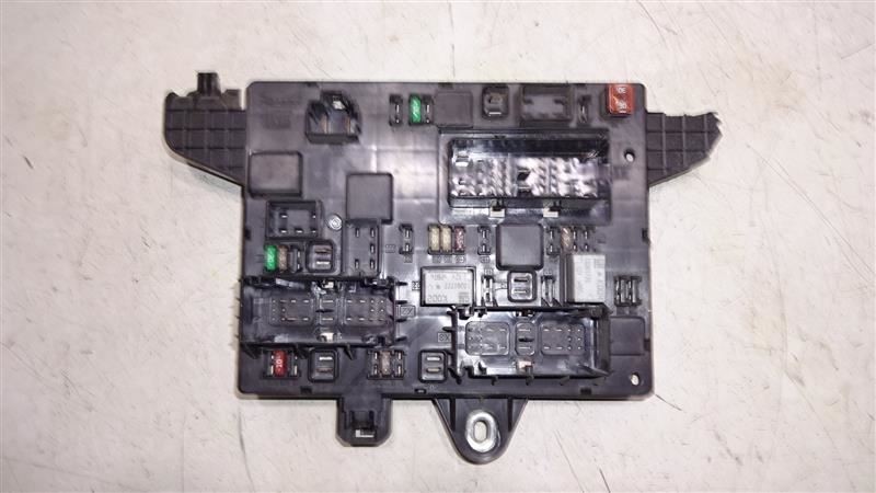 Rear Cabin Fuse & Junction Block ID: 22798890 Fits 2013-2016 Buick Verano 675231