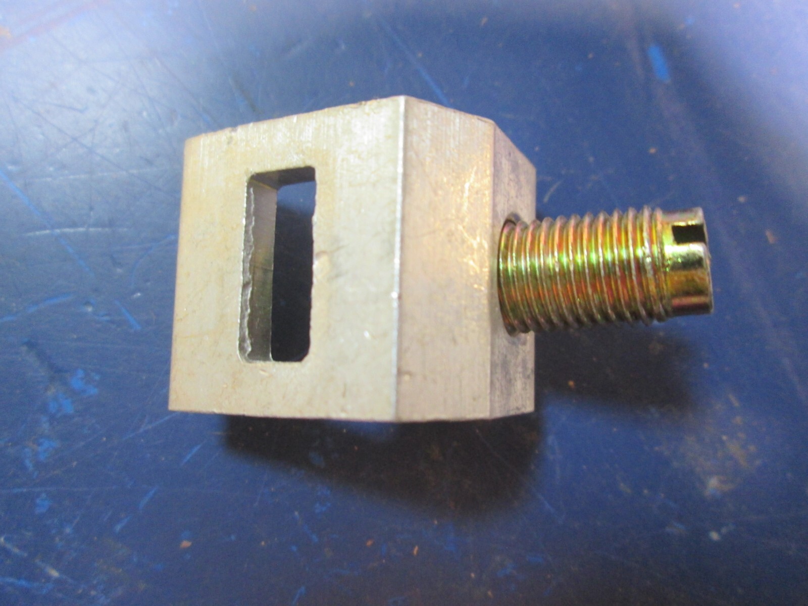Milbank 100 Amp Meter Socket Lug Clamp
