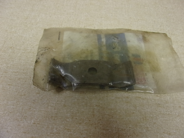 NEW Case Clamp L78057 *FREE SHIPPING*