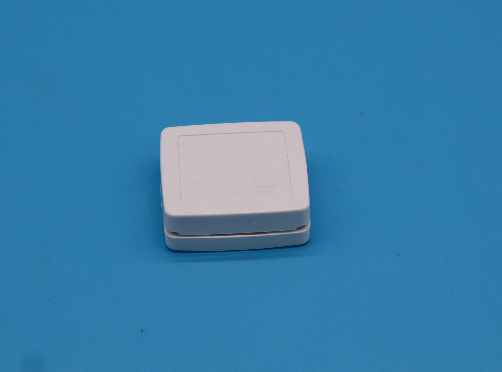 Interlogix TX-E121 Wireless Command Button 319.5MHz GE UTC Open Box