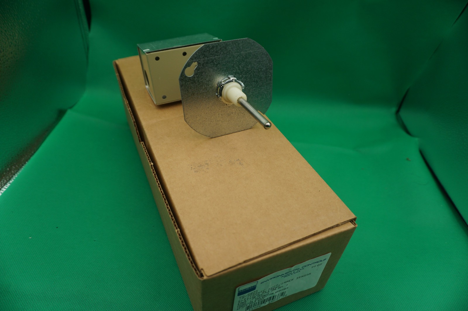 Siebe TS-5821 Electronic Duct Immersion Sensor , 6" Platinum, -40 to 250 Deg