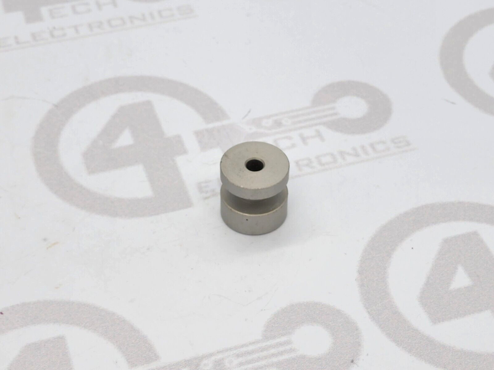 Universal Instruments Hub C65923007