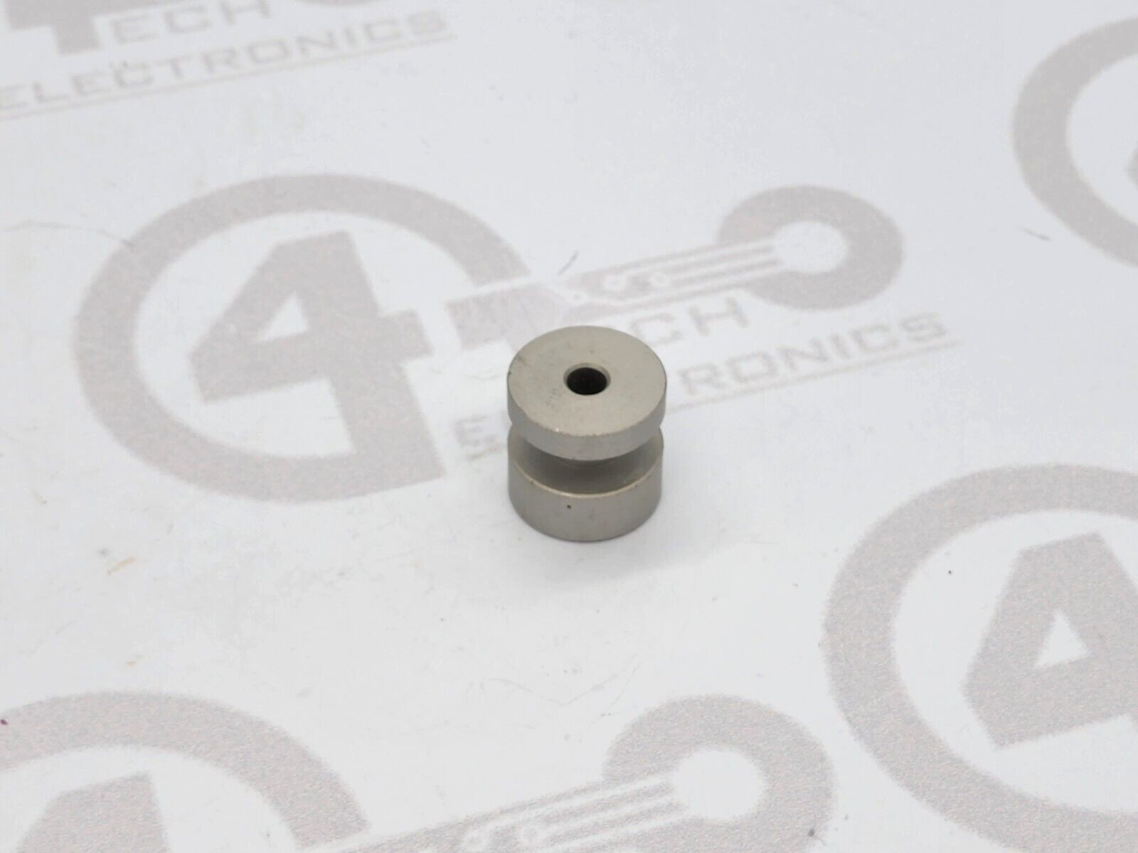 Universal Instruments Hub C65923007