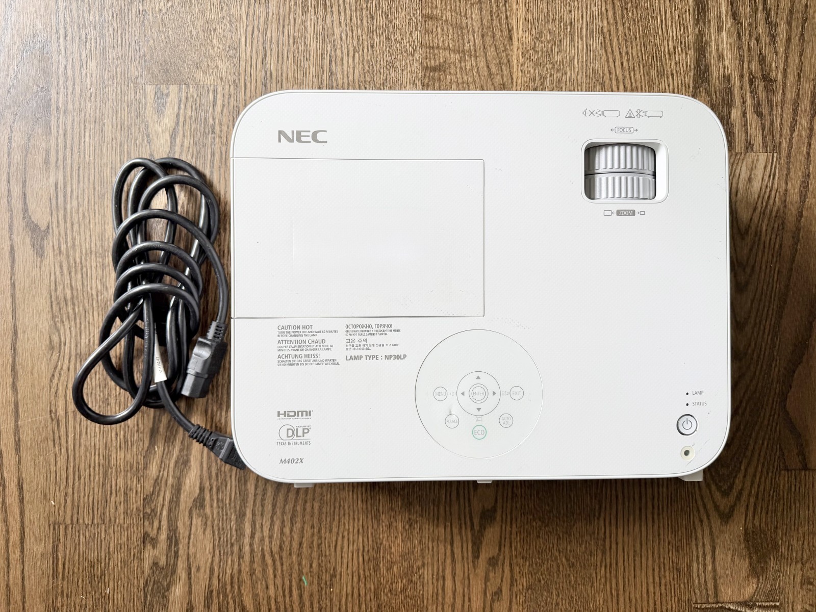 NEC M402X (CP-M402X) XGA DLP Projector