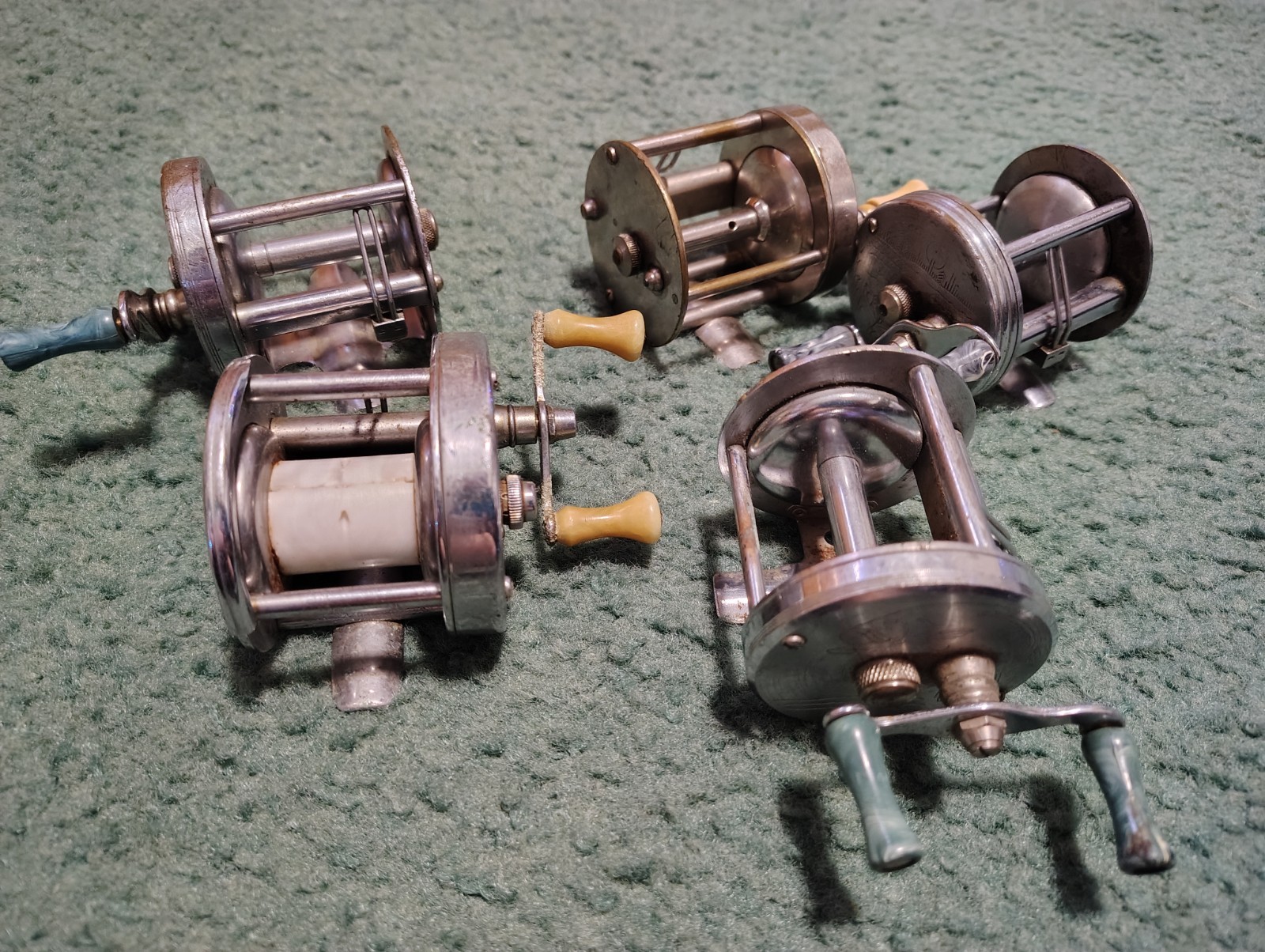 Vintage Fishing Reel Lot of 5 Parts Repair Decor Shakespeare Sport King