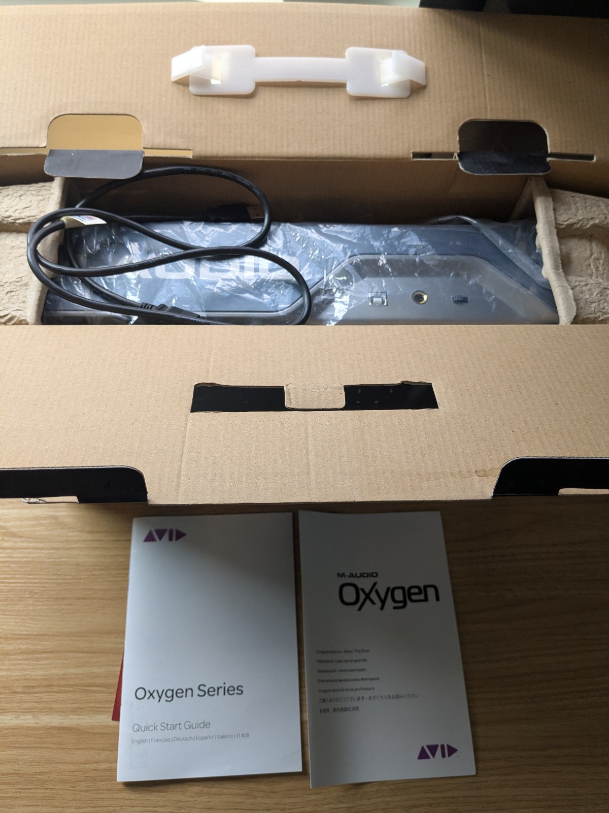 M-Audio Oxygen25 USB MIDI Keyboard Controller